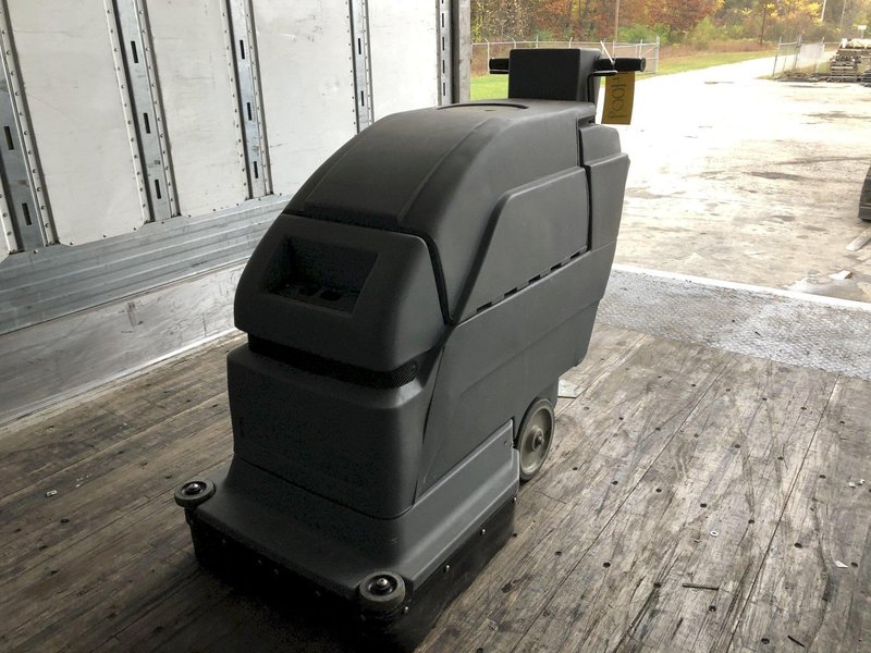 CASTEX MODEL FS-2000 AUTO FLOOR SCRUBBER: STOCK #14009