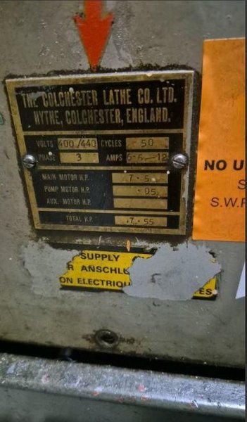 COLCHESTER TRIUMPH 2000 LATHE