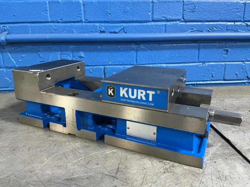 KURT 6” VISE  -  3600V