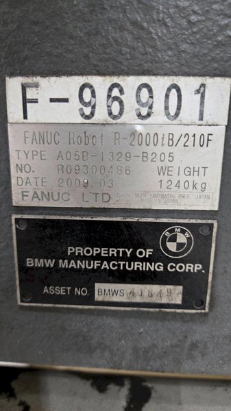 FANUC R2000IB/210F W/ R-30IA Controls USED