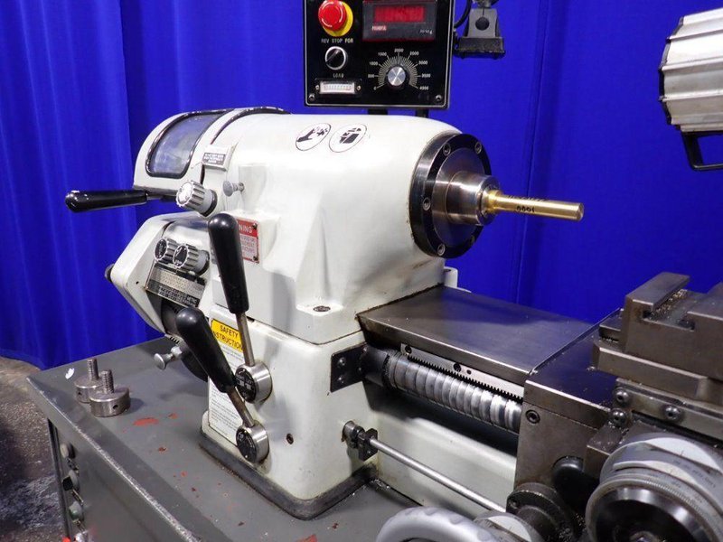 VICTOR 18" X 12" LATHE  -  618 EVS