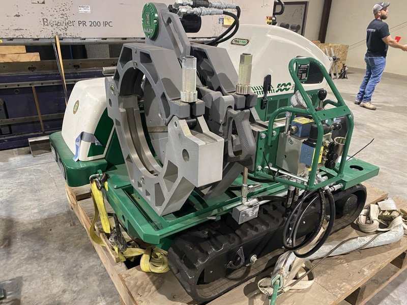 McElroy TracStar® 500 Series II Track Mounted Fusion Machine, 2000 – 18 Track, 2-Jaw