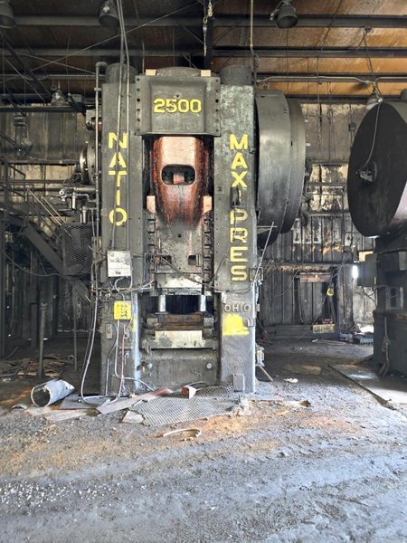 2500 TON NATIONAL MAXIPRESS FORGING PRESS. STOCK # 0758726