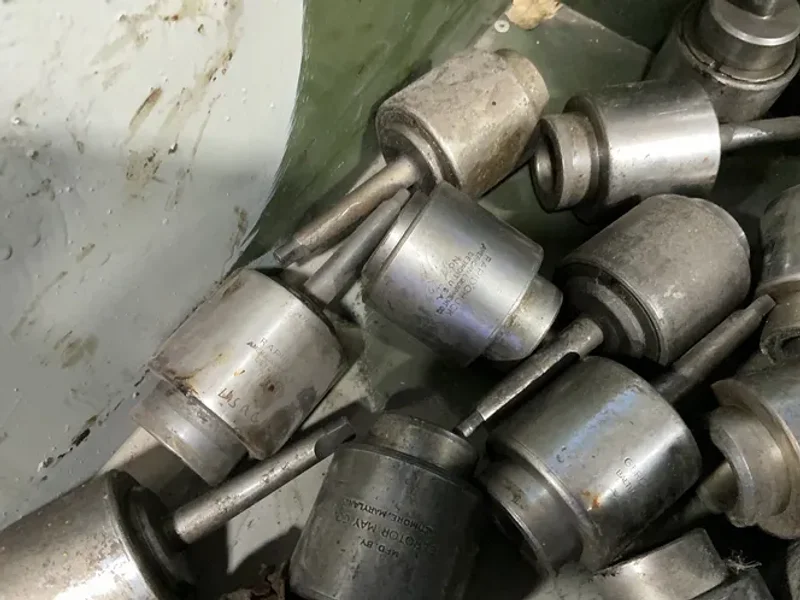 PADUCAH, GEARMOTOR TOOL HOLDERS