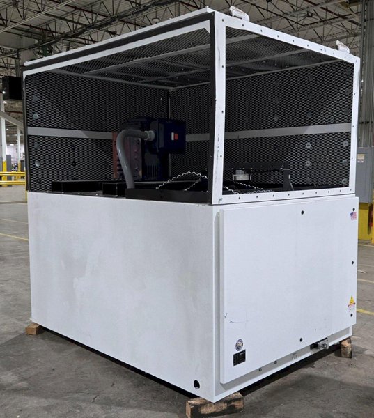 ROBOVENT FILTERED EXHAUSED SYSTEM W/ EPAD TOCUH 200 AMP 600 VAC USED