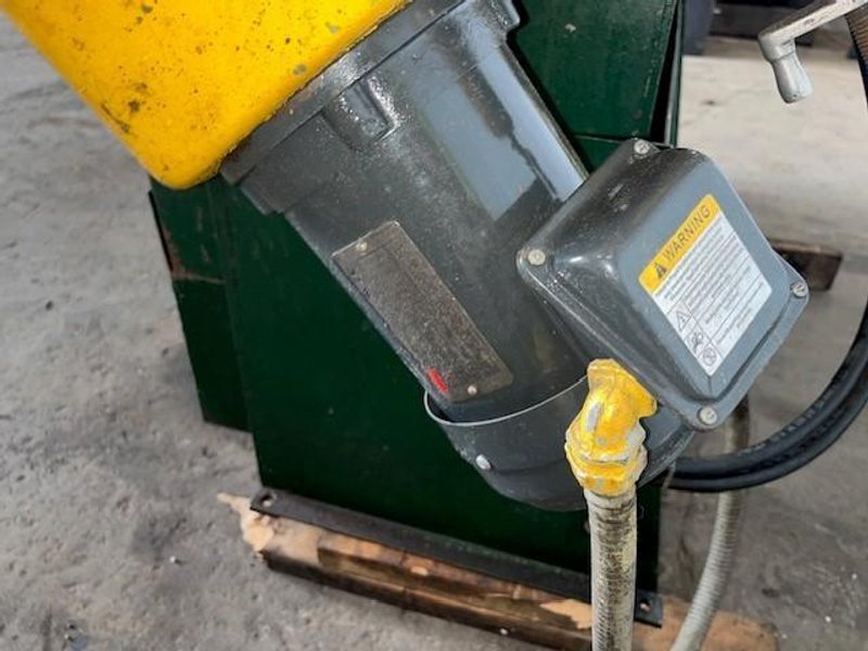 9" x 18"  W.F. Wells Band, Horizontal Band Saw STOCK # 3748