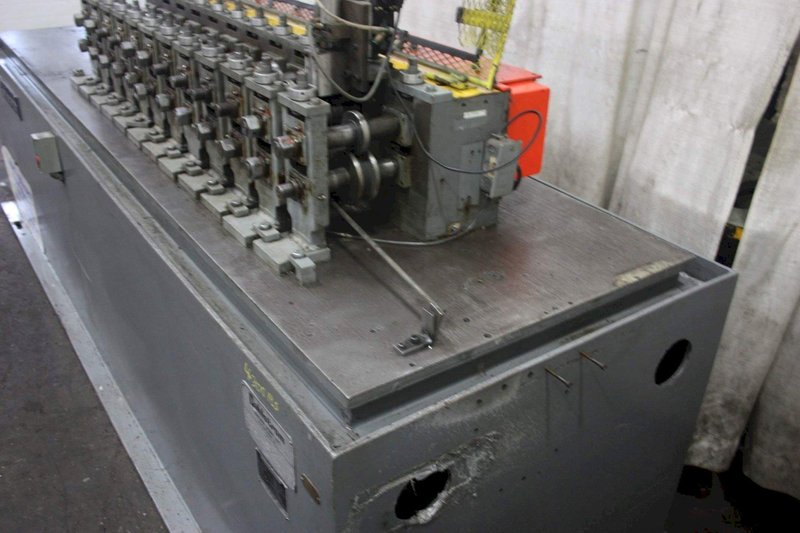 12 STAND X 1&#039; DAHLSTROM ROLLFORMER: STOCK #67700