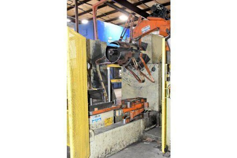 10,000 lbs. x 24&quot; Dallas Motorized Coil Reel with Car and Peeler, Threader and Hold Down Station, Year 1995