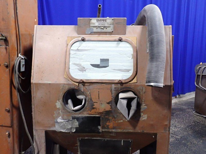 EMPIRE ABRASIVE BLASTING CABINET W/ DUST COLLECTOR  -  PF-3648