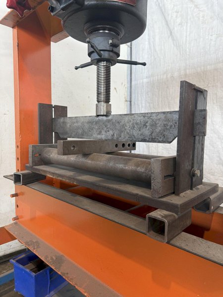 75 TON DAKE 75H HYDRAULIC H-FRAME PRESS. STOCK # 0344625