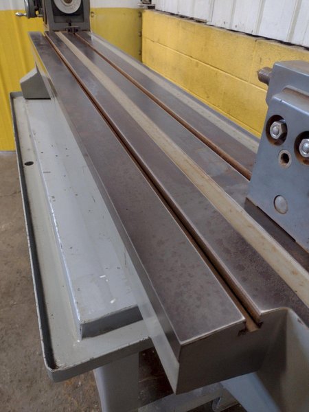 LEITZ OTICAL DIVIDING HEAD WITH TAILSTOCK, BED &amp; STAND: STOCK 17369