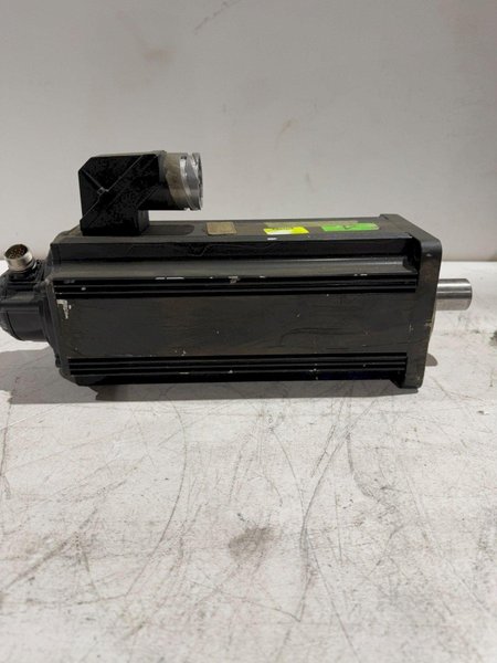 REXROTH INDRAMAT MHD093C-058-PG1-AA SERVO MOTOR USED