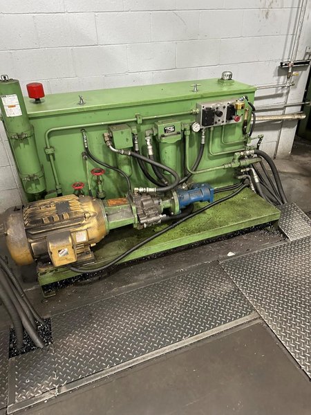 Giddings &amp; Lewis 6&quot; Model H6T CNC Table Type Boring Mill Year: 1991