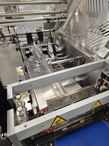 Reepack ReeFlow 50 Flow Stainless Steel Wrap Machine, 2021 – Right Hand Version, 2-Up