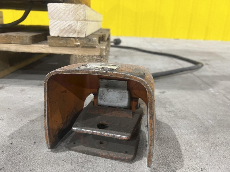 6&quot; X 6&quot; PRO-NOTCH POWER CORNER NOTCHER: STOCK #20276