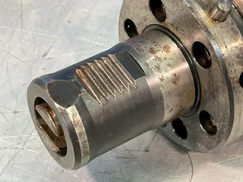 RIGHT ANGLE TOOL HOLDER