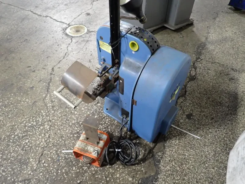 AMP TERMINATING CRIMPING PRESS  -  MINI-APP-ADJ-BASE