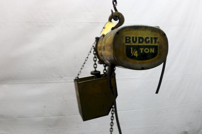 500 LB BUDGIT ELECTRIC POWERED CHAIN HOIST: STOCK #11967