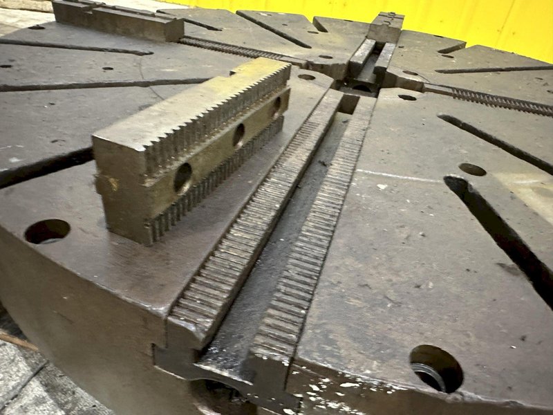 42” DIAMETER 4-JAW LATHE CHUCK WITH T-SLOTS: STOCK #21773