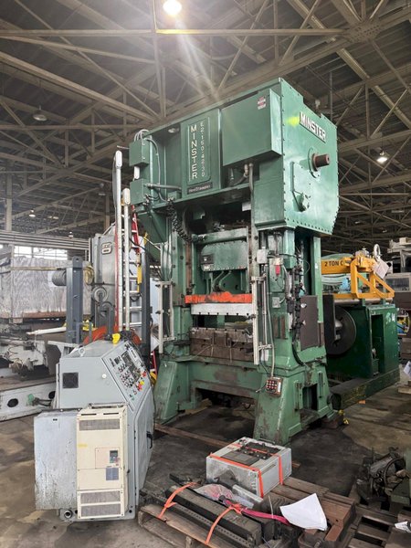 150 TON MINSTER E2-150-42-30 HEVI-STAMPER STRAIGHT SIDE PRESS. STOCK # 0882825