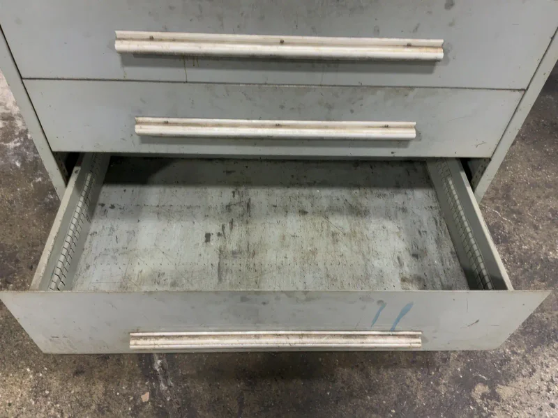5 DRAWERS TOOL CABINET