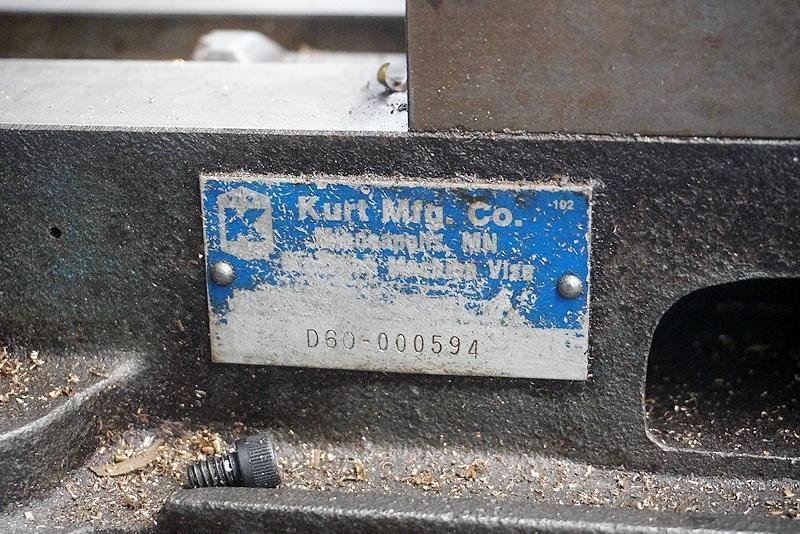 #3 CINCINNATI MODEL #3MI HORIZONTAL UNIVERSAL MILL WITH TOOLMAKERS OVERARM SPINDLE: YOBRO #25929