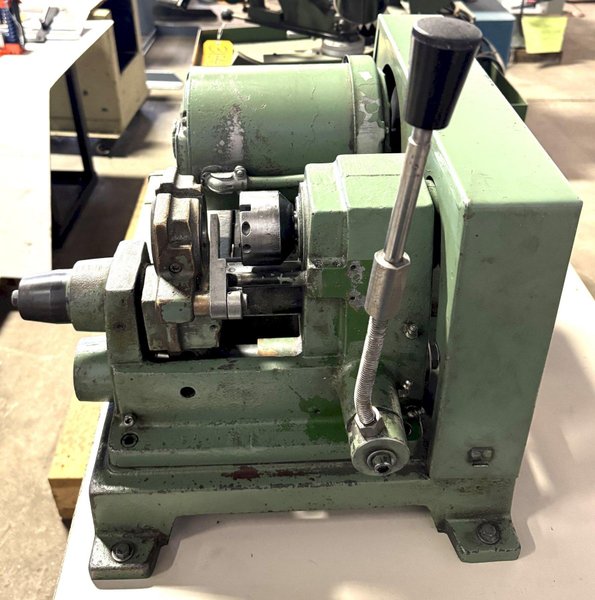 Pines End Finisher 660, 2&quot; Cap, Manual, Bench Model