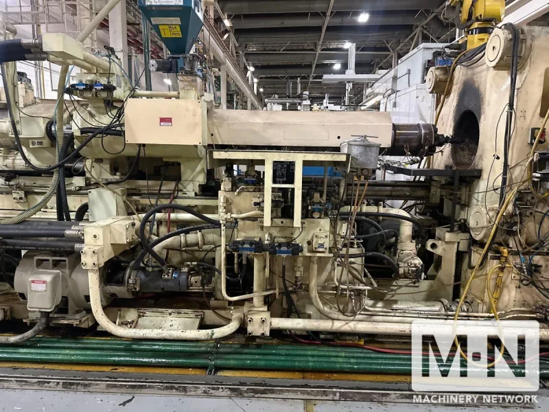 937 Ton 162.26 Oz Goldstar IDE850EN Injection Molding Machine, 1994