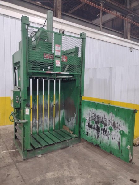 30" X 48" PTR MODEL #3400HD HYDRAULIC VERTICAL BALER: YOBRO #25712