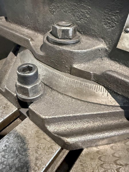 2 HP BRIDGEPORT SERIES 1 VERTICAL KNEE MILL. STOCK # 0222226