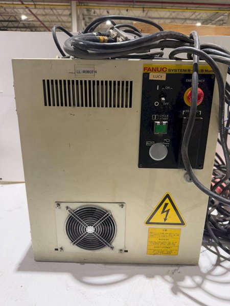 FANUC  R-J3ib Mate CONTROLLER USED