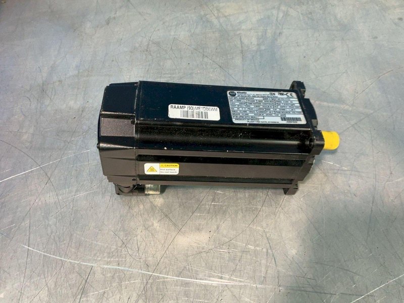 ALLEN BRADLEY 3 HP SERIES A KINETIX INVERTER DUTY AC SERVO MOTOR   -  MPL-A430P-MJ474AA