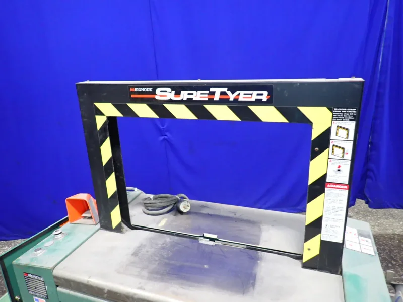 SIGNODE 21" X 30" AUTO STRAPPING MACHINE