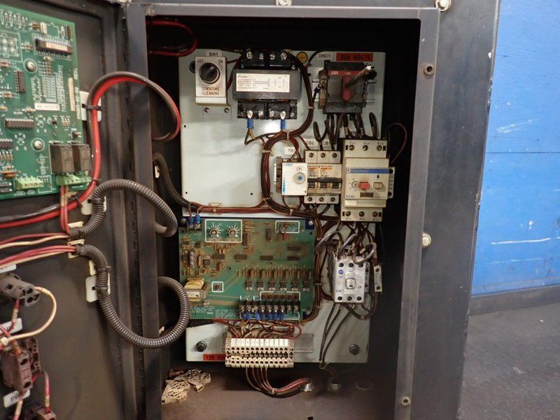 DONALDSON COMPANY INC 7.5 HP DUST COLLECTOR  -  ADF4