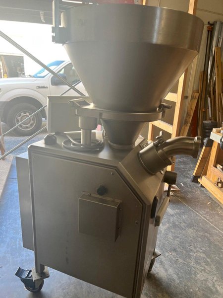 Reiser Vemag R 500 Extruder – Vacuum Filler with Double Screw