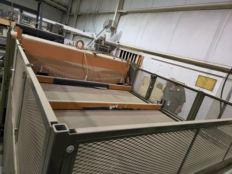 100 TON ATOM S 6110 / 2 L EV DIE CUTTING PRESS W/ UNWIND STATION. STOCK # 0772526