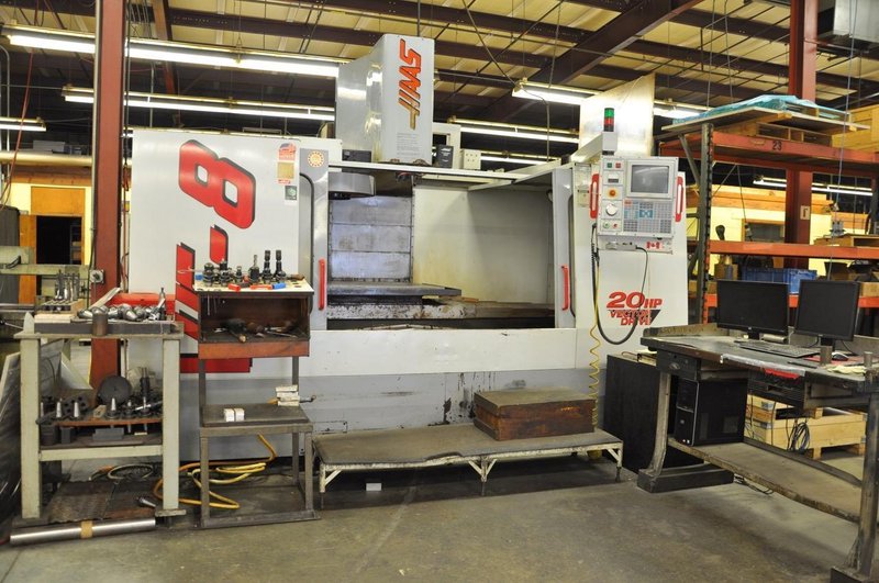 Haas VF-8 VMC, 1999- Chip Auger, Rigid Tapping, Programable Coolant Nozzle