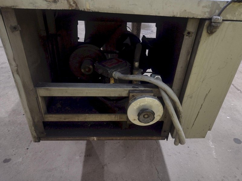 18" X 20" ARMSTRONG MARVEL SERIES 8 MARK 1 VERTICAL BAND SAW: STOCK #11225