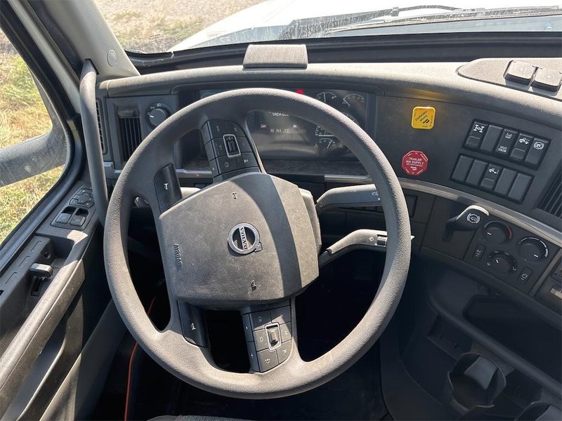 2024 Volvo VNL64T860 4V4NC9EH1RN650847