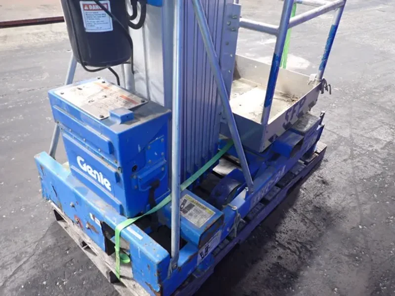 GENIE MANLIFT  -  IWP-24
