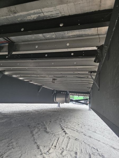 2022 Utility 53 x 102 1UYVS2534N2632821