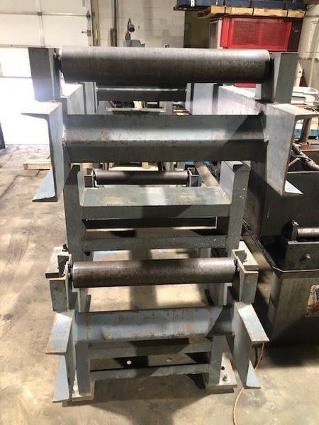 21 5/8&quot; x 20&#039; HEAVY ROLLER CONVEYOR STOCK# 2750