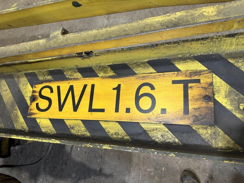 1.7 TON (3200 LBS) X 10' DEMAG WALL MOUNTED POWERED JIB CRANE &amp; CABLE HOIST: STOCK #19119