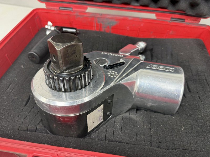 1.5&quot; HYTORC MODEL #AVANTI AV-10 HYDRAULIC TORQUE WRENCH: YOBRO #24175