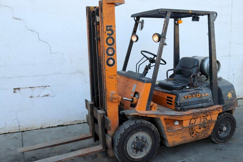 5,000 LB TOYOTA LP GAS FORKLIFT: STOCK #63915