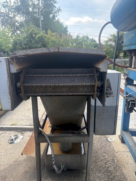 16" X 31' JORGENSEN CHIP CONVEYOR: STOCK #80462