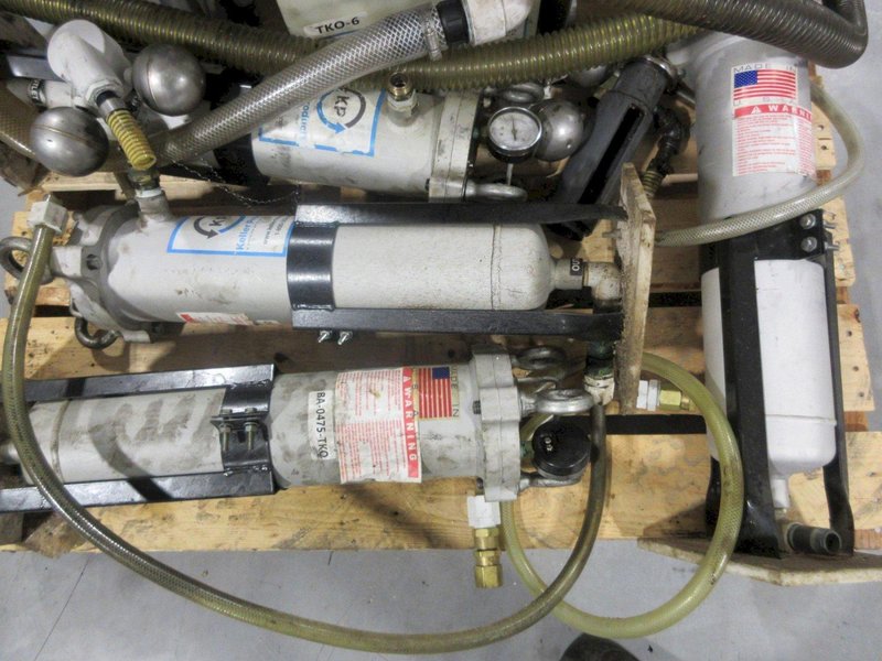 Keller - TKO-6 6 Gallon Tramp Oil Separator Unit (3) &amp; TKO Bag Filter BA-0475-TKO (4)- Auction Item
