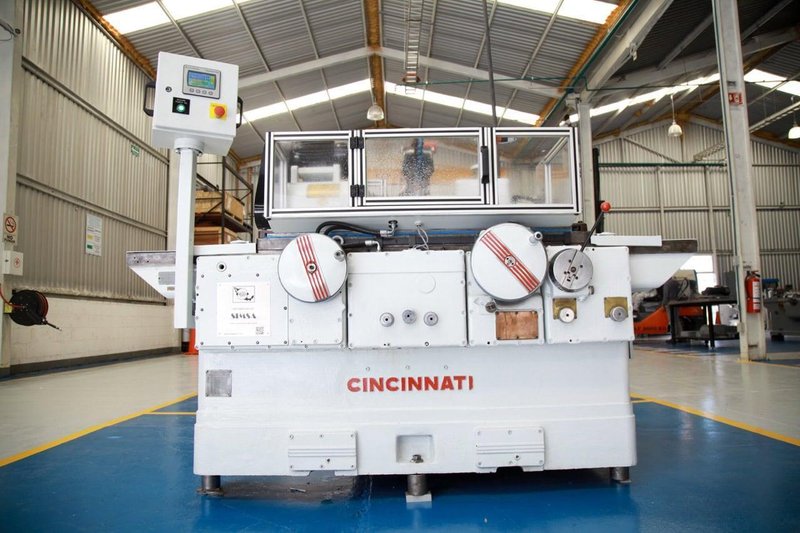 Cincinnati No. 2U-OD Hydraulic Universal Grinder, 1947 – REBUILT 2022