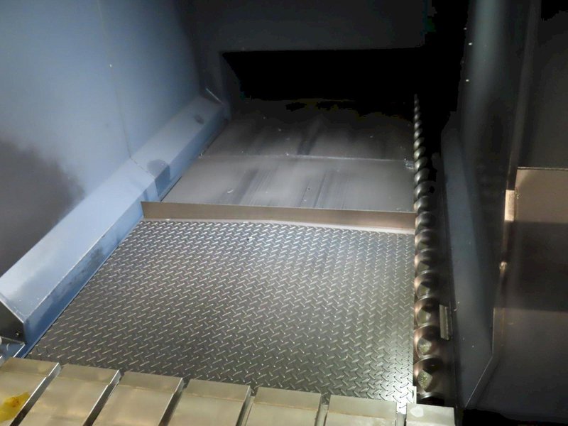 Johnford DMC-2100H Bridge Type CNC Vertical Machining Center with Fanuc 18i-MB, Renishaw Probing, 40 ATC, LESS THAN 8500 CUTTING HOURS
