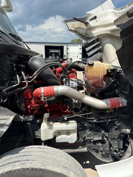 2023 International LT625 3HSDZAPR2PN563626